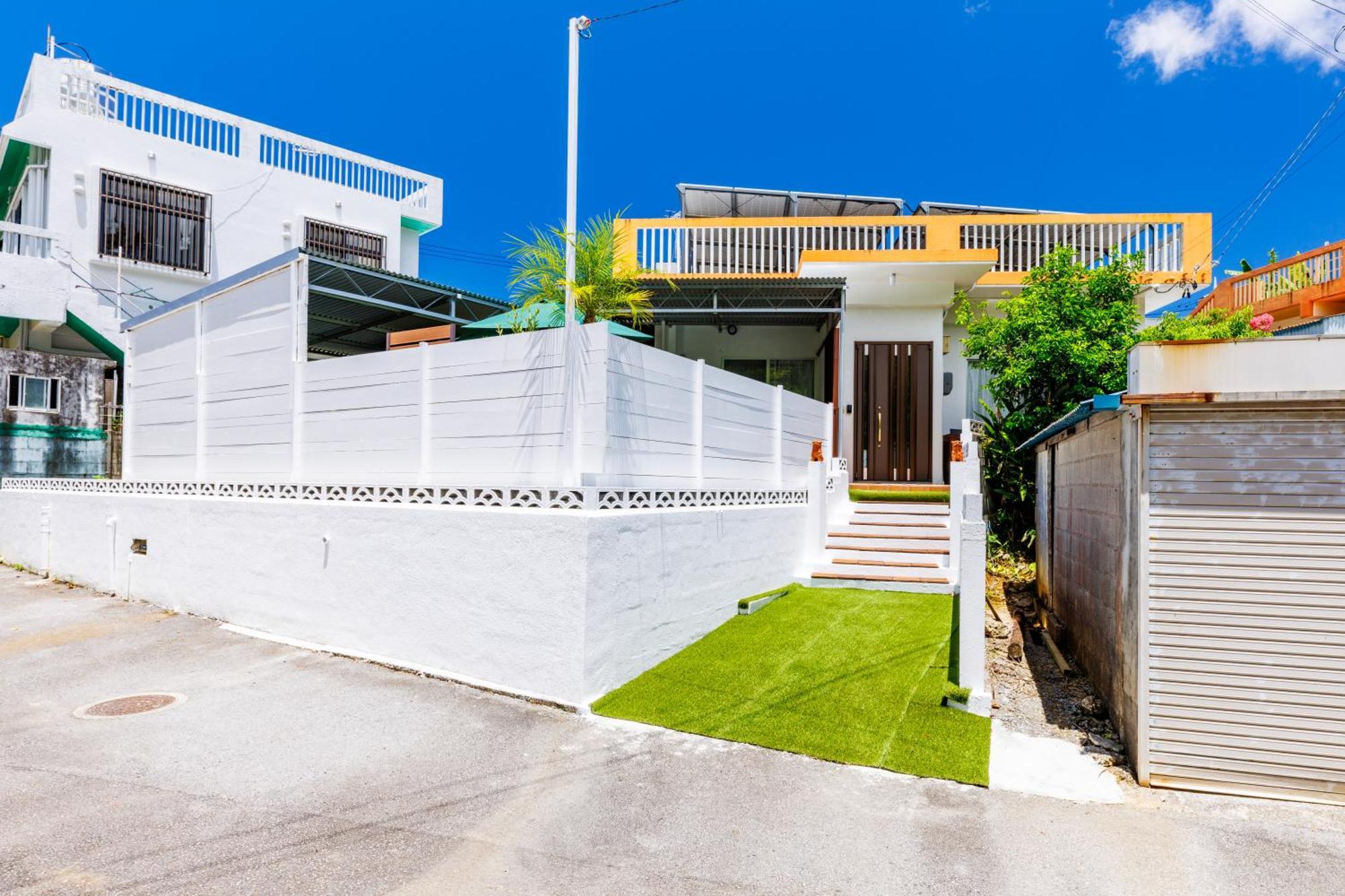 Villa 新規オープン サウナ Bbq ジャグジー付き 最大7名 無料駐車場4台 ビーチまで車で5分 Sky House Uruma Exterior foto